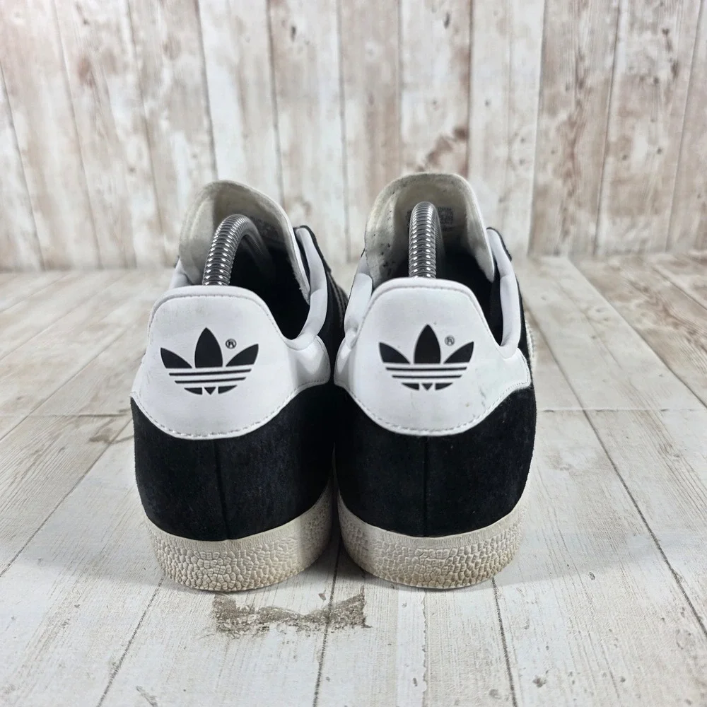 Adidas Gazelle Mens Black White Suede Low Top Sneakers‎ BB5476 Size 8